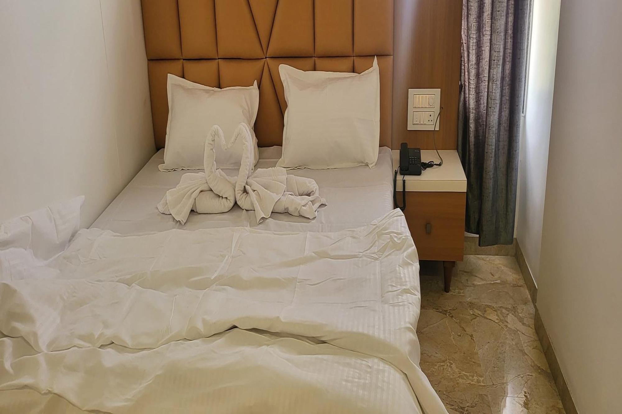 Hotel Ruchi Executive Satara Exteriér fotografie